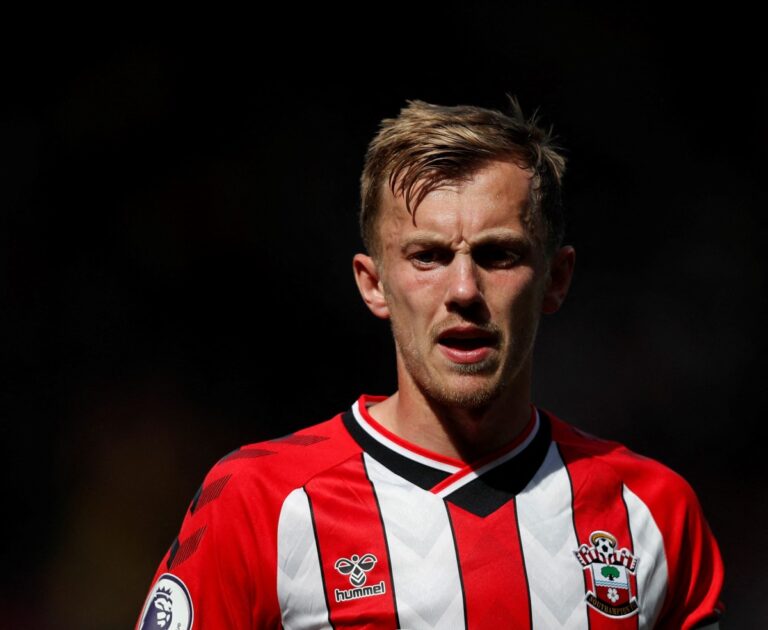 West Ham fan favorite who joined final yr may depart in swap deal for James Ward-Prowse