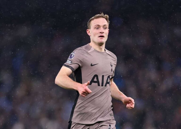 23-year-old desires to remain at Tottenham and battle for his spot quite than leaving on mortgage this month
